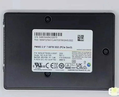 SAMSUNG MZQLB7T6HMLA-00007 PM983 7.68TB 2.5" PCIe 3.0 x4 (NVMe) SSD